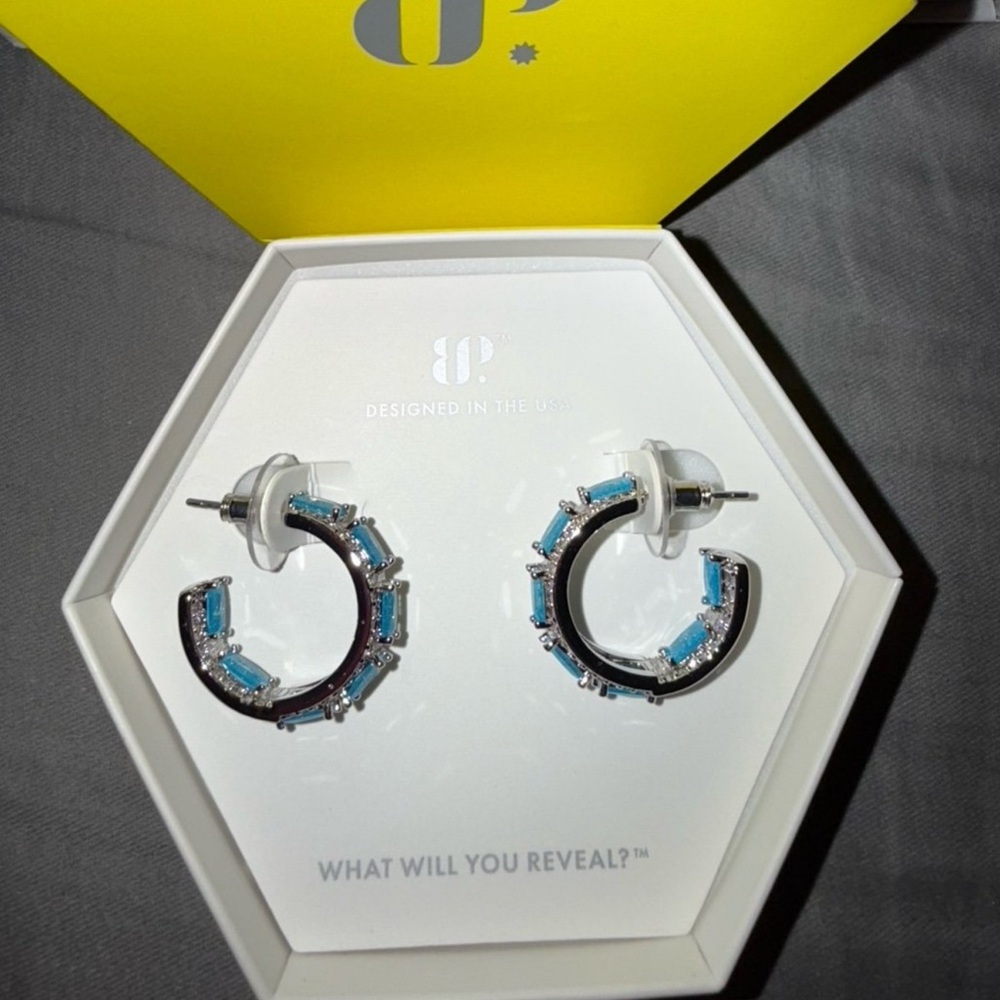 Bomb Party OG Earrings ER75001 “Wrapped With Love”